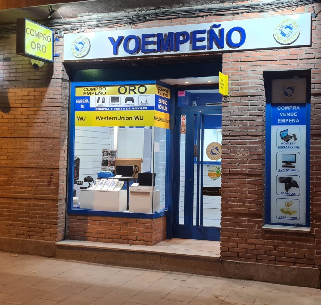 Exterior de la tienda de Tetuán